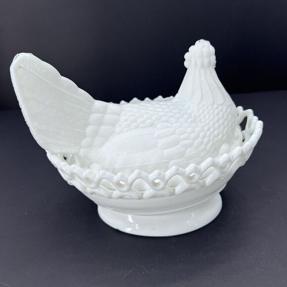 Antique White Milk Glass Large Nesting Chicken Hen Covered Dish - Picture 3 of 16